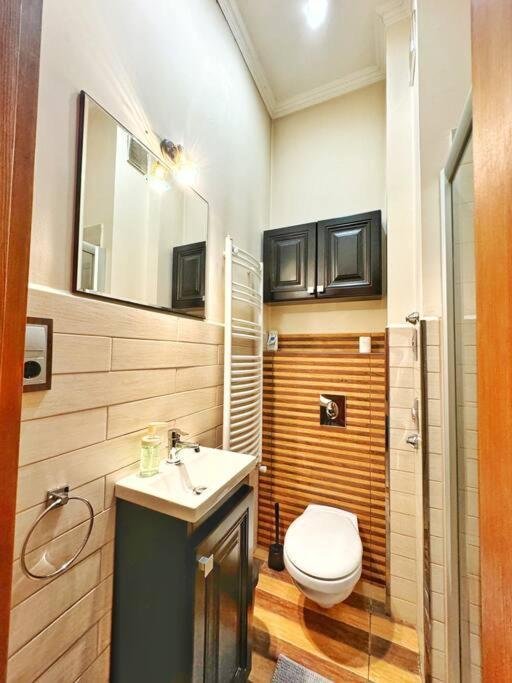 Ultra Central Apartment / 10 Ppl Budapest Esterno foto